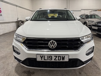 Used Volkswagen T-Roc 2019 for sale - 79067400: Photo