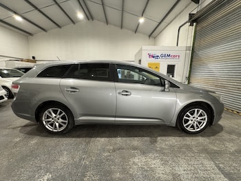 Used Toyota Avensis 2010 for sale - 79294607: Photo