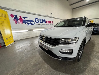 Used Volkswagen T-Roc 2018 for sale - 75575410: Photo
