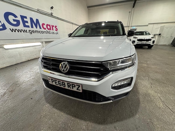 Used Volkswagen T-Roc 2018 for sale - 75575410: Photo 2