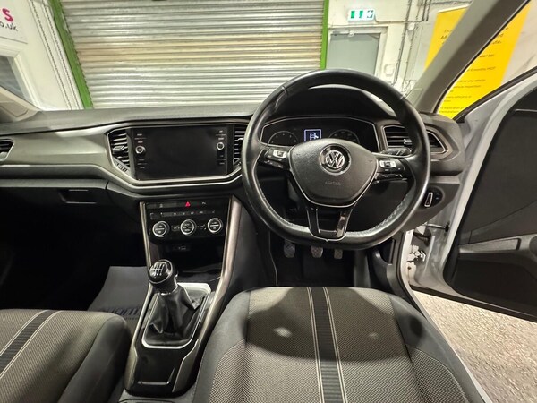 Used Volkswagen T-Roc 2018 for sale - 75575410: Photo 30