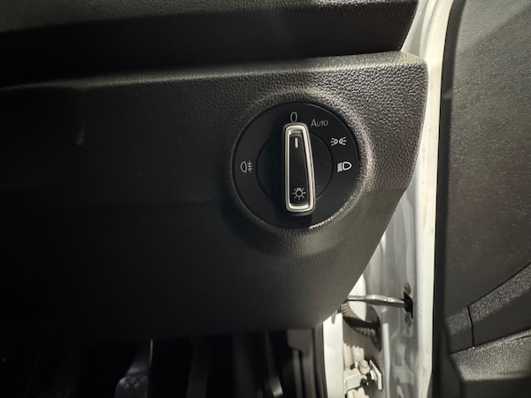 Used Volkswagen T-Roc 2018 for sale - 75575410: Photo 31