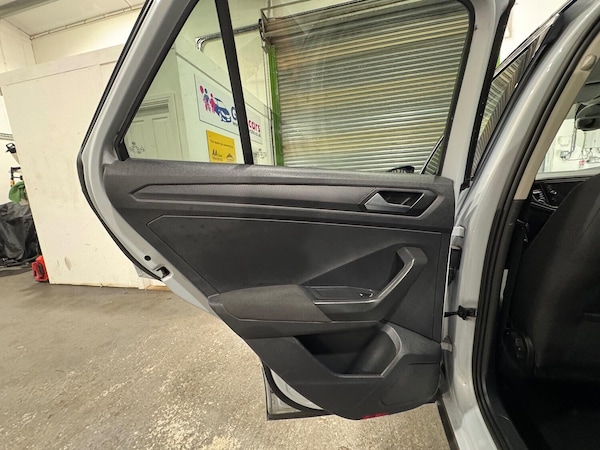 Used Volkswagen T-Roc 2018 for sale - 75575410: Photo 50