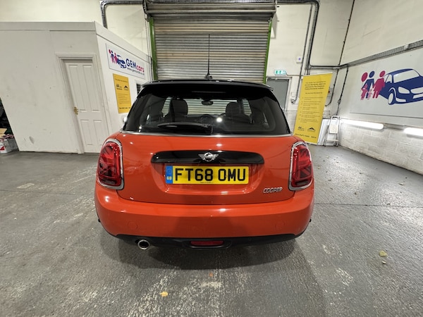 Used MINI Hatch 2018 for sale - 76237120: Photo 10