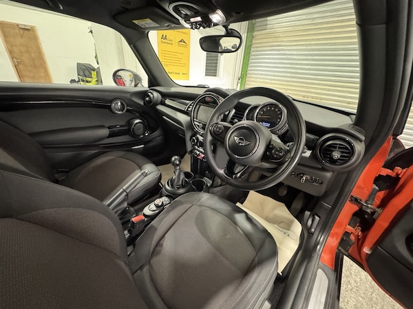 Used MINI Hatch 2018 for sale - 76237120: Photo 26