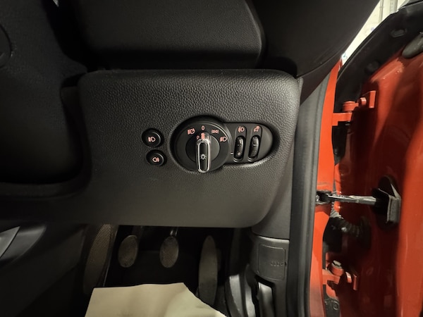 Used MINI Hatch 2018 for sale - 76237120: Photo 28
