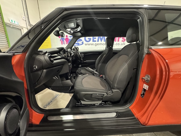 Used MINI Hatch 2018 for sale - 76237120: Photo 43