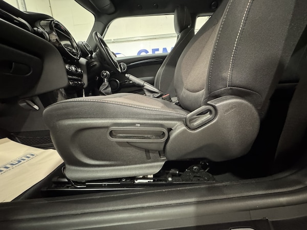 Used MINI Hatch 2018 for sale - 76237120: Photo 49