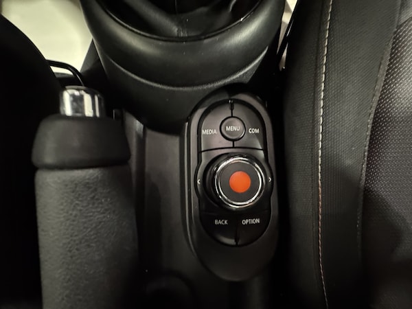 Used MINI Hatch 2018 for sale - 76237120: Photo 55