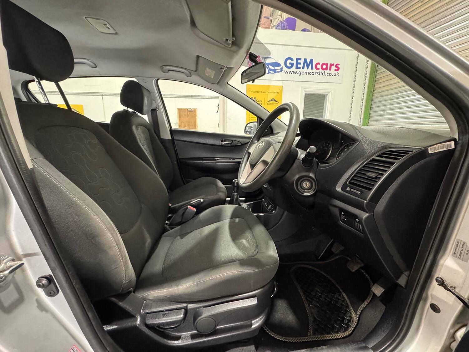 Used Hyundai i20 2009 for sale - 76591559: Photo 23