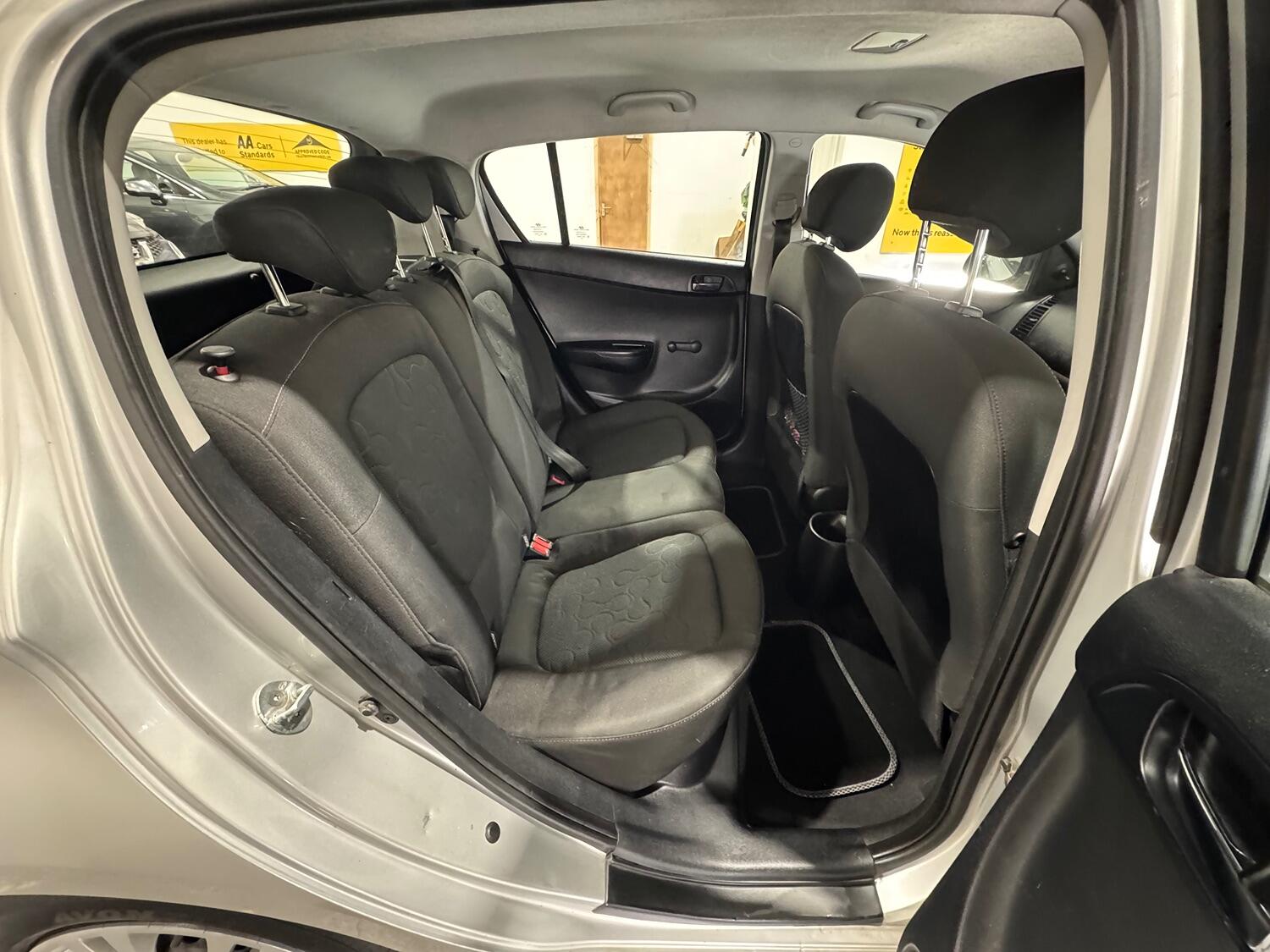 Used Hyundai i20 2009 for sale - 76591559: Photo 37