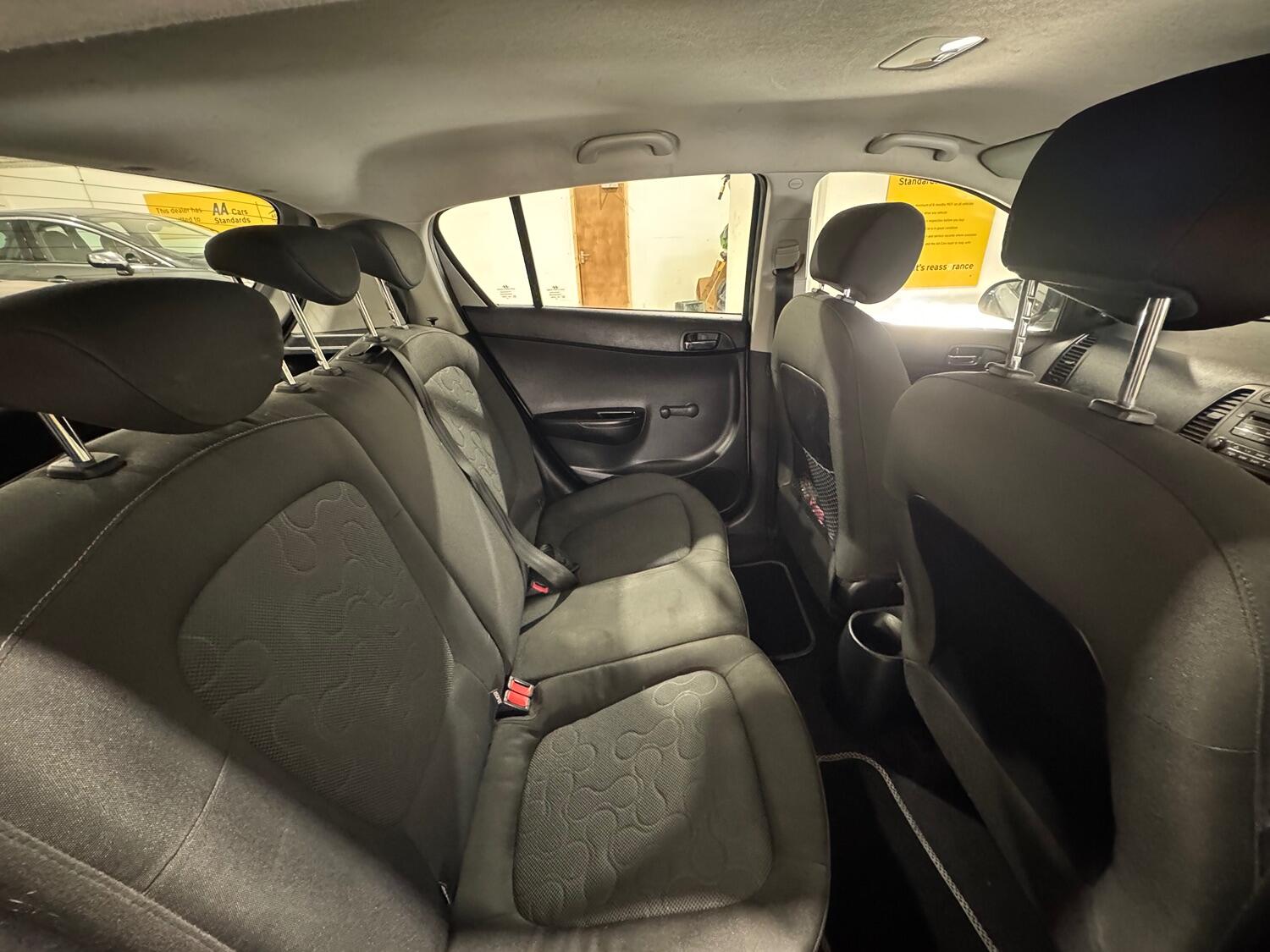 Used Hyundai i20 2009 for sale - 76591559: Photo 38