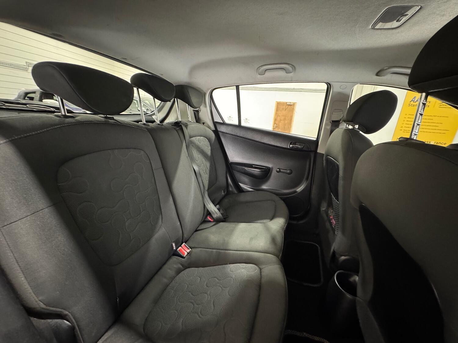 Used Hyundai i20 2009 for sale - 76591559: Photo 39