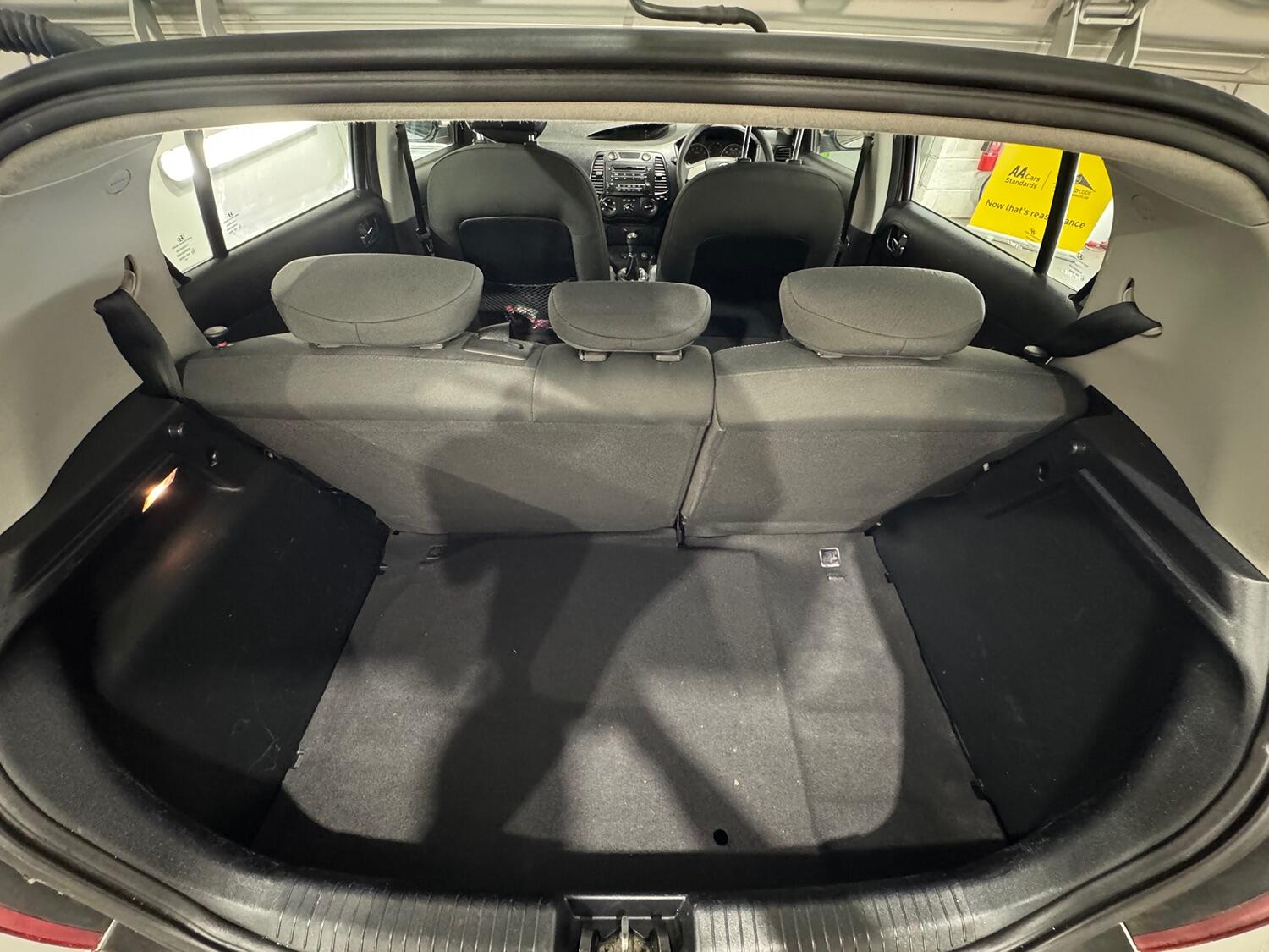 Used Hyundai i20 2009 for sale - 76591559: Photo 40