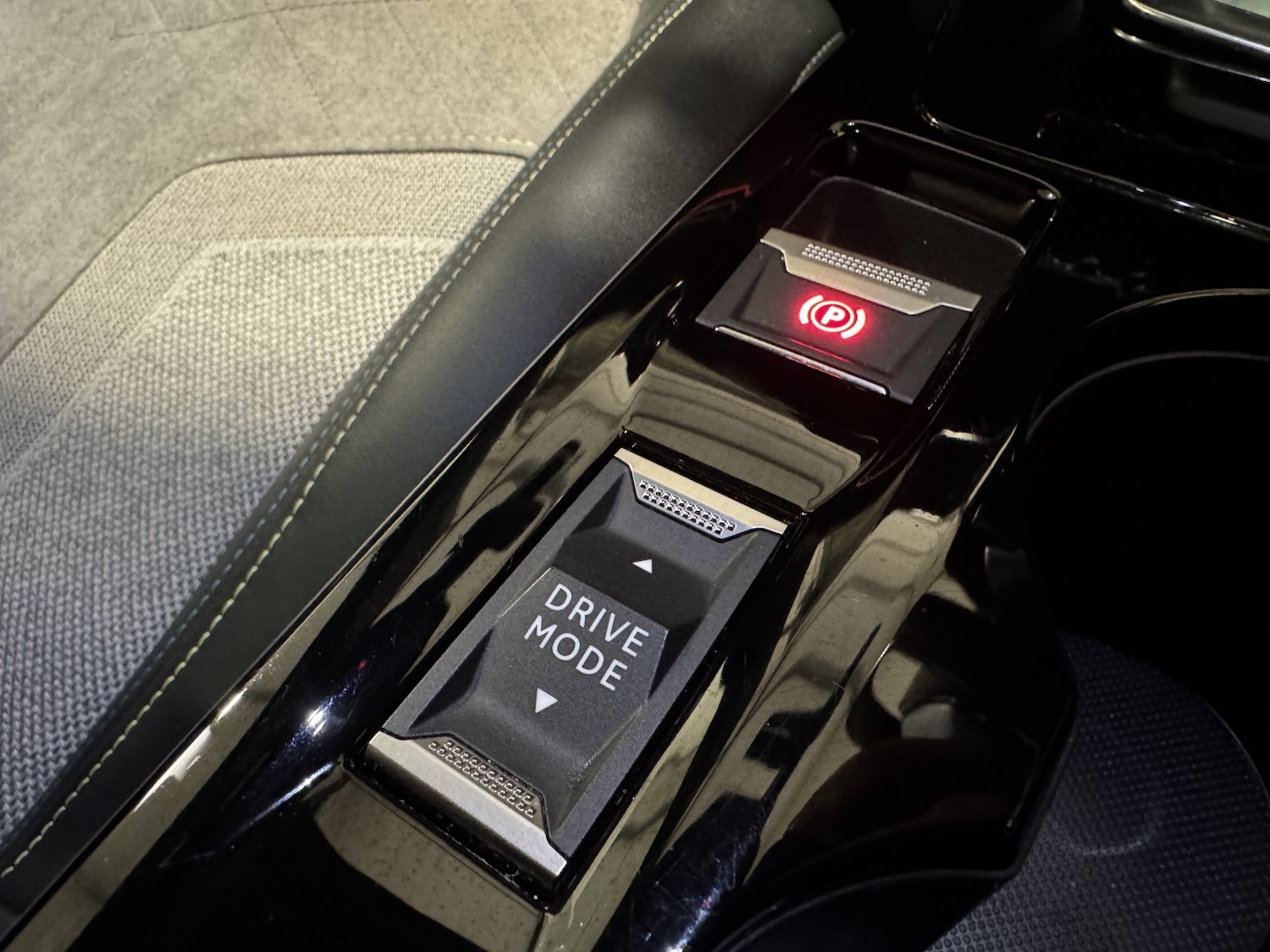 Used Peugeot 2008 2020 for sale - 78031583: Photo 48