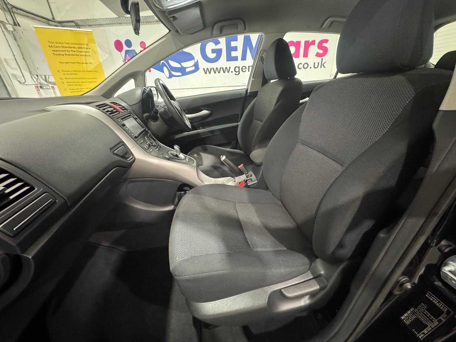 Used Toyota Auris 2012 for sale - 76794282: Photo 57