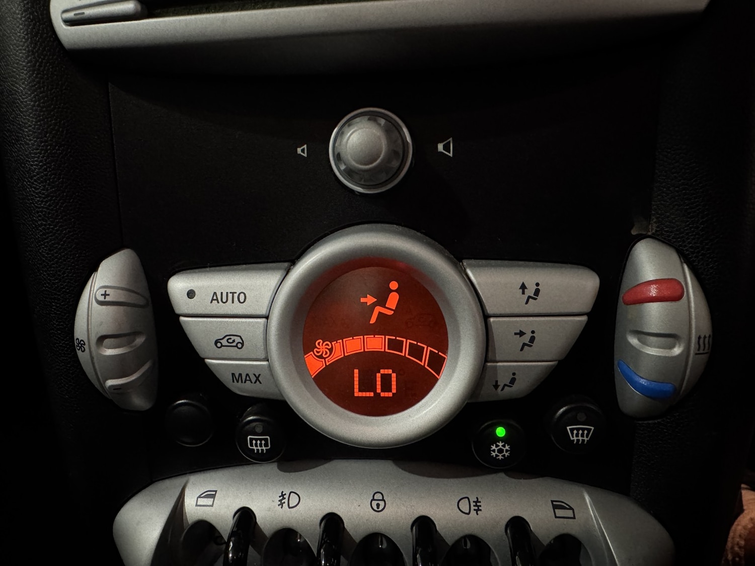 Used MINI Hatch 2010 for sale - 77749946: Photo 24