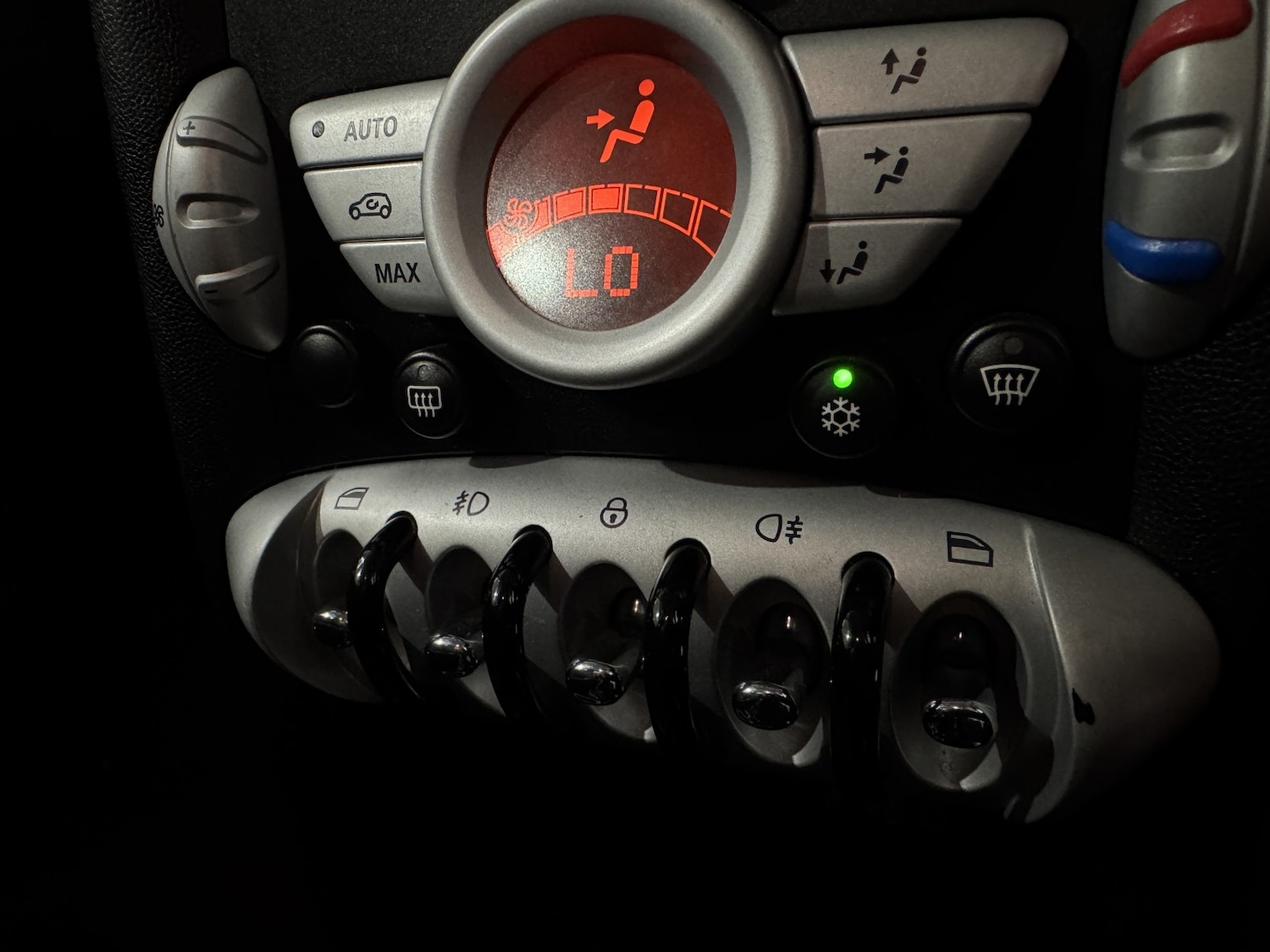 Used MINI Hatch 2010 for sale - 77749946: Photo 25