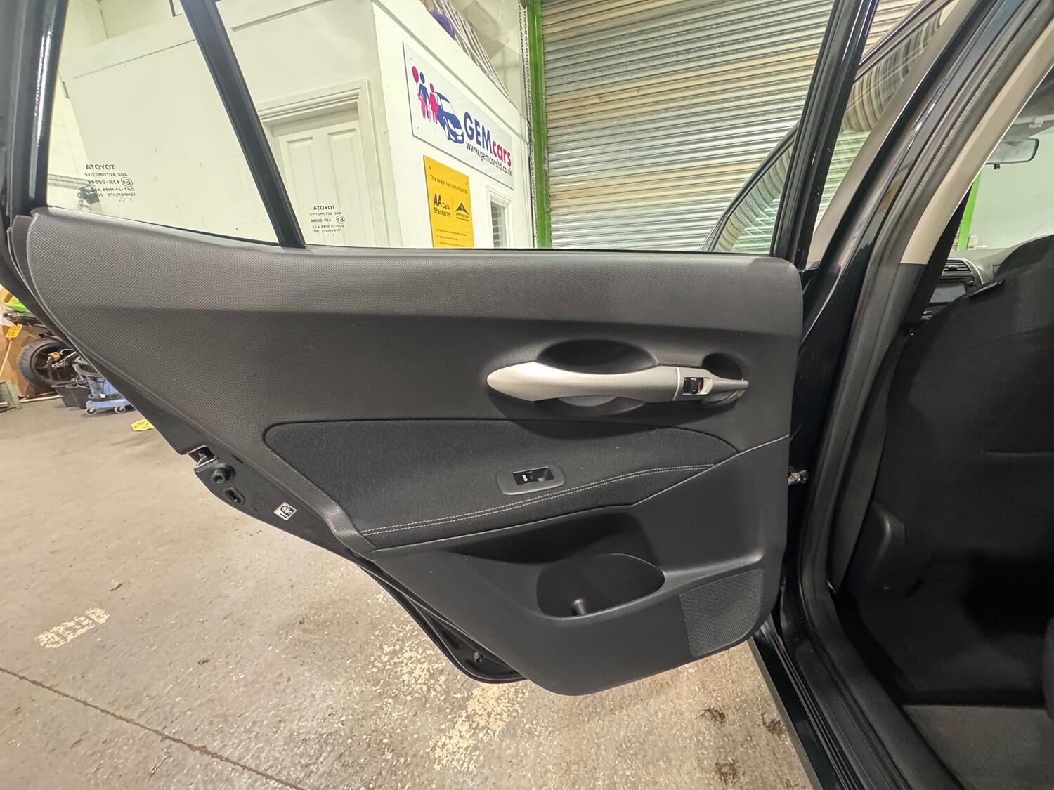 Used Toyota Auris 2012 for sale - 76741255: Photo 50