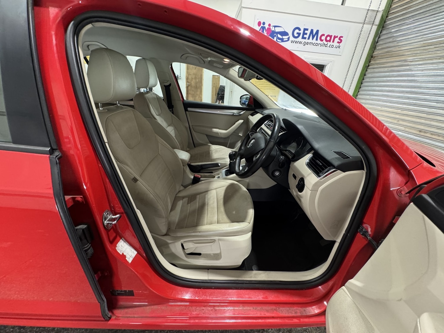 Used Skoda Octavia 2014 for sale - 76945548: Photo 24