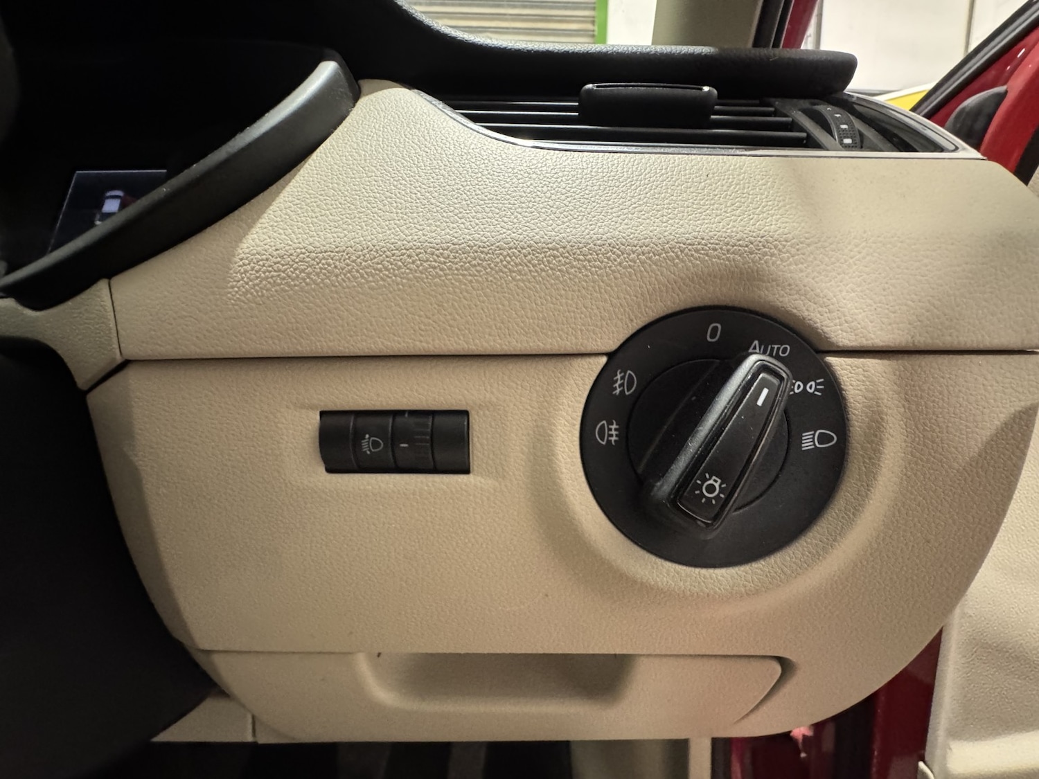 Used Skoda Octavia 2014 for sale - 76945548: Photo 34