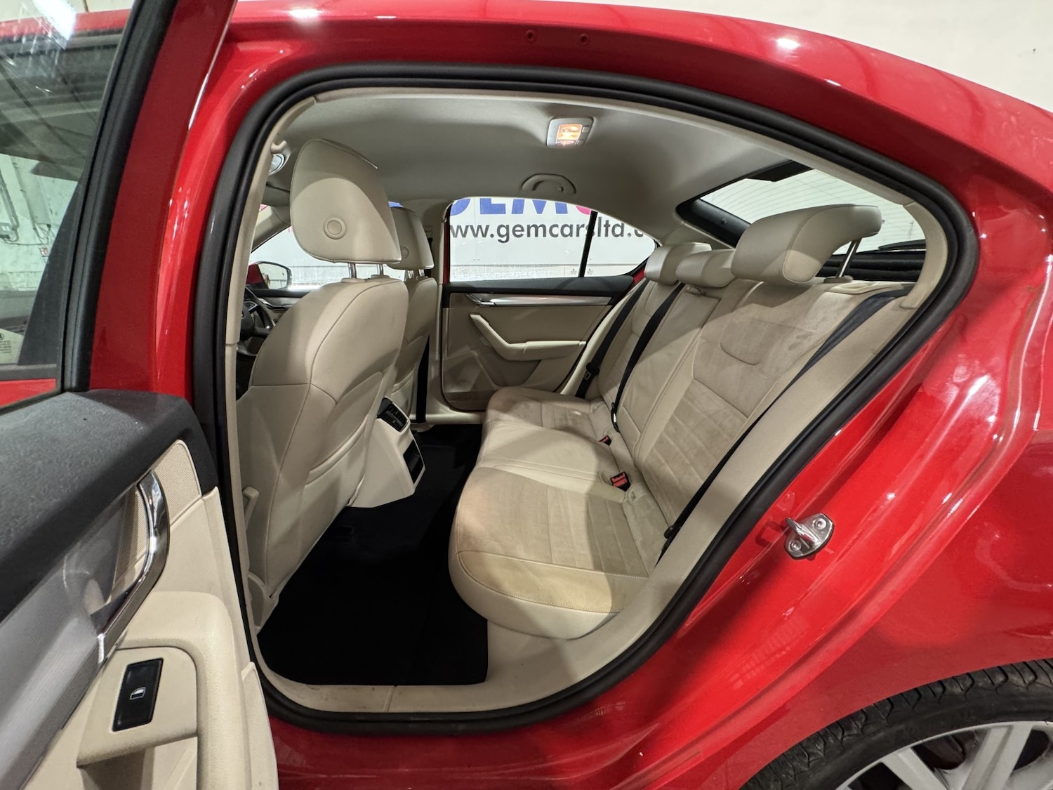 Used Skoda Octavia 2014 for sale - 76945548: Photo 51