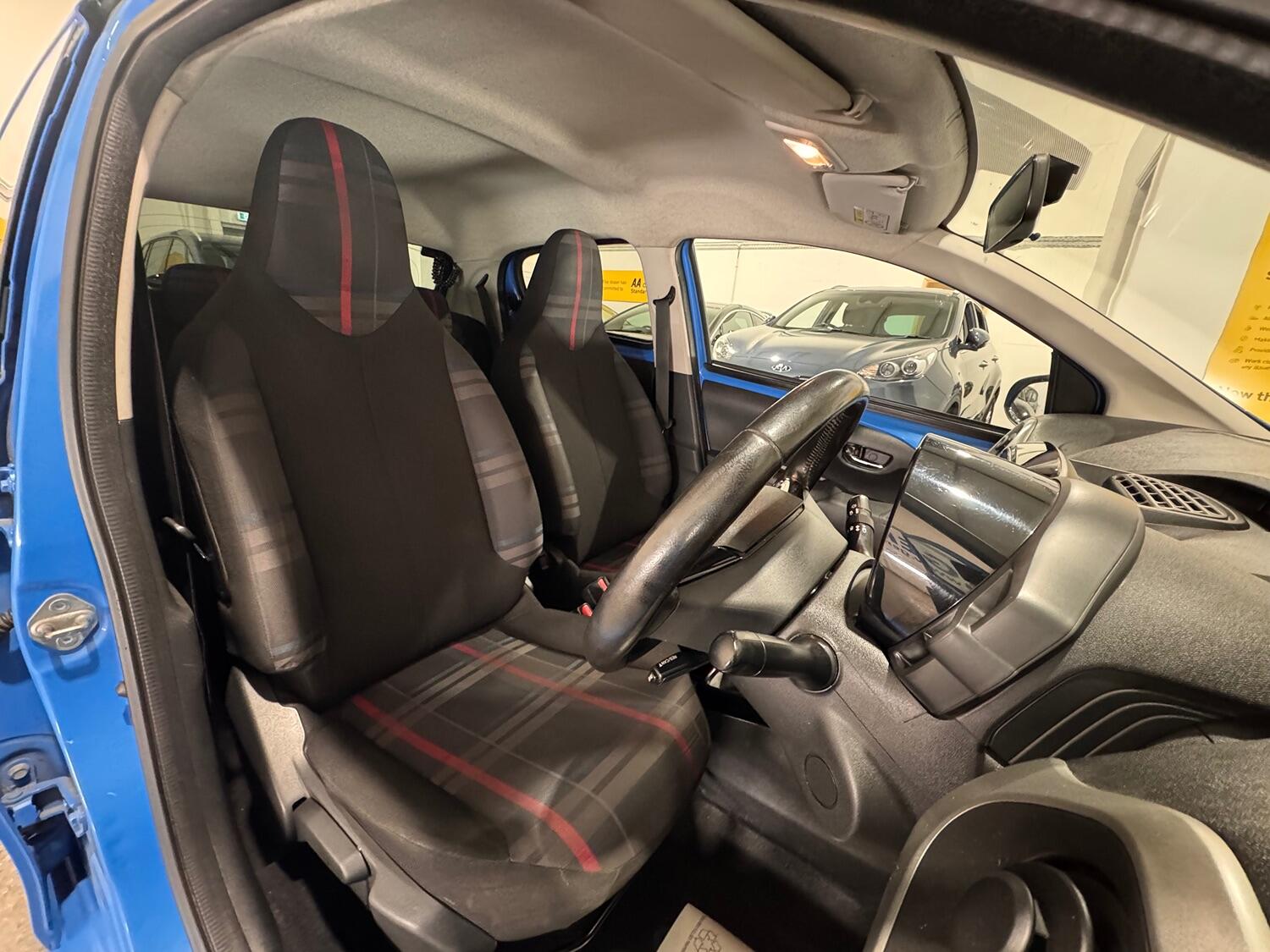 Used Peugeot 108 2015 for sale - 76794284: Photo 27