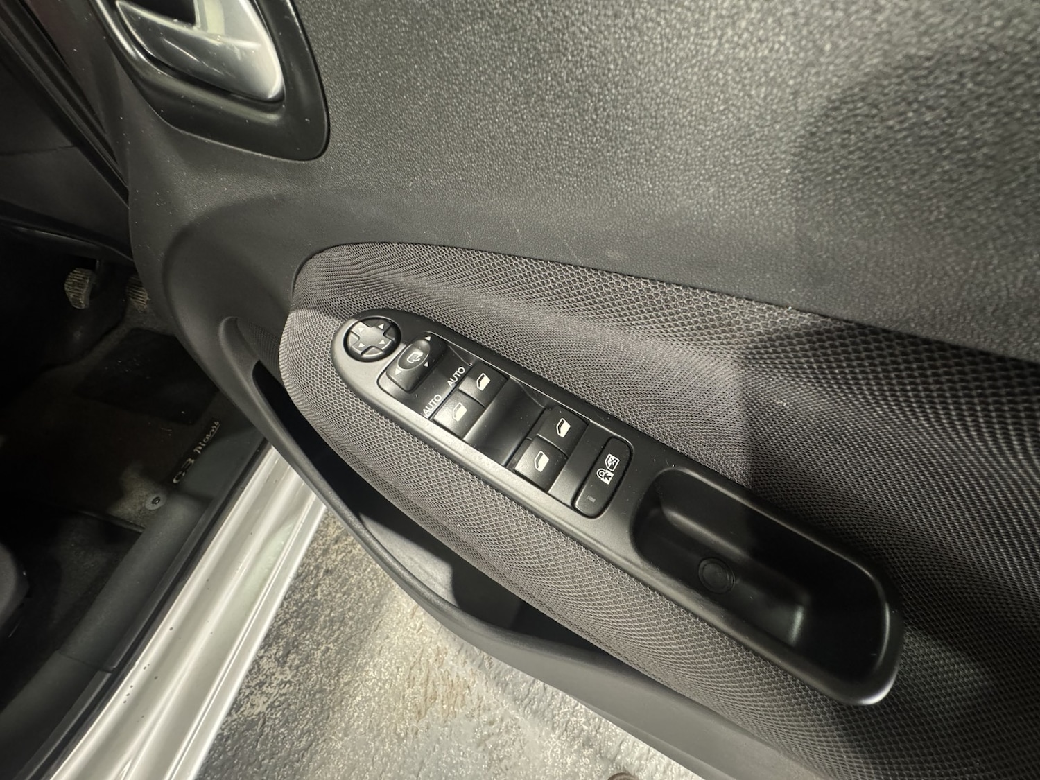 Used Citroen C3 Picasso 2017 for sale - 76547887: Photo 14