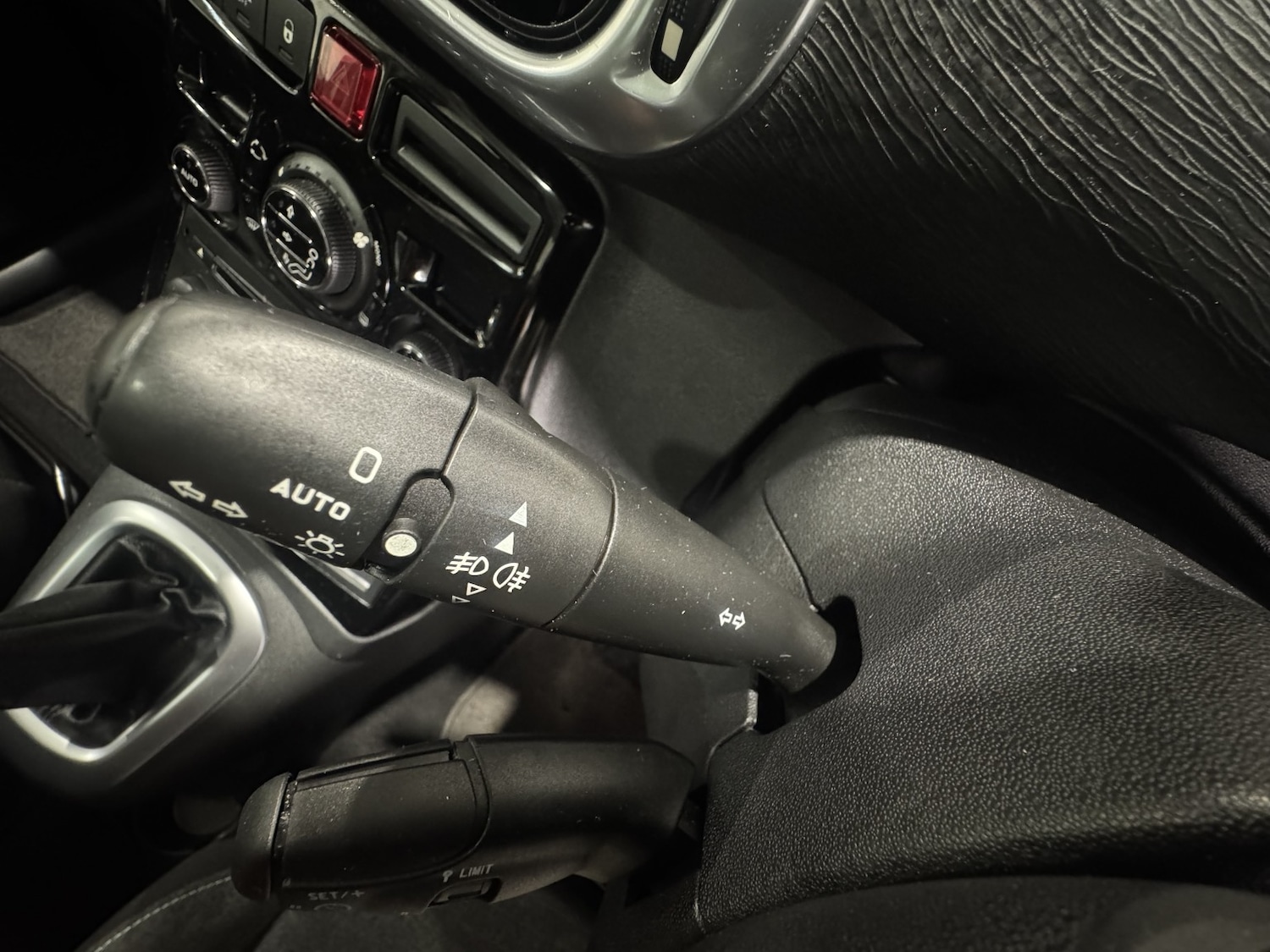 Used Citroen C3 Picasso 2017 for sale - 76547887: Photo 25