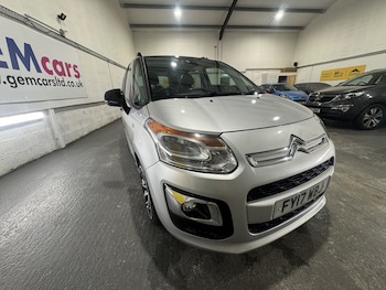 Used Citroen C3 Picasso 2017 for sale - 76547887: Photo