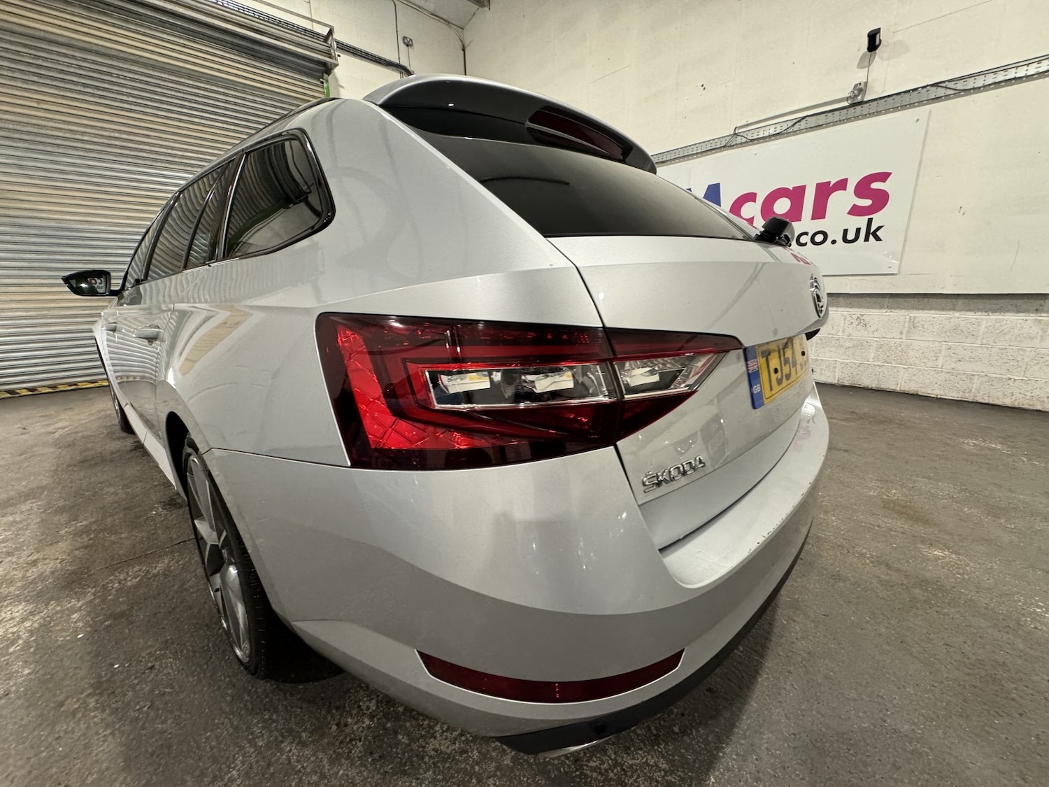 Used Skoda Superb 2017 for sale - 76725693: Photo 11