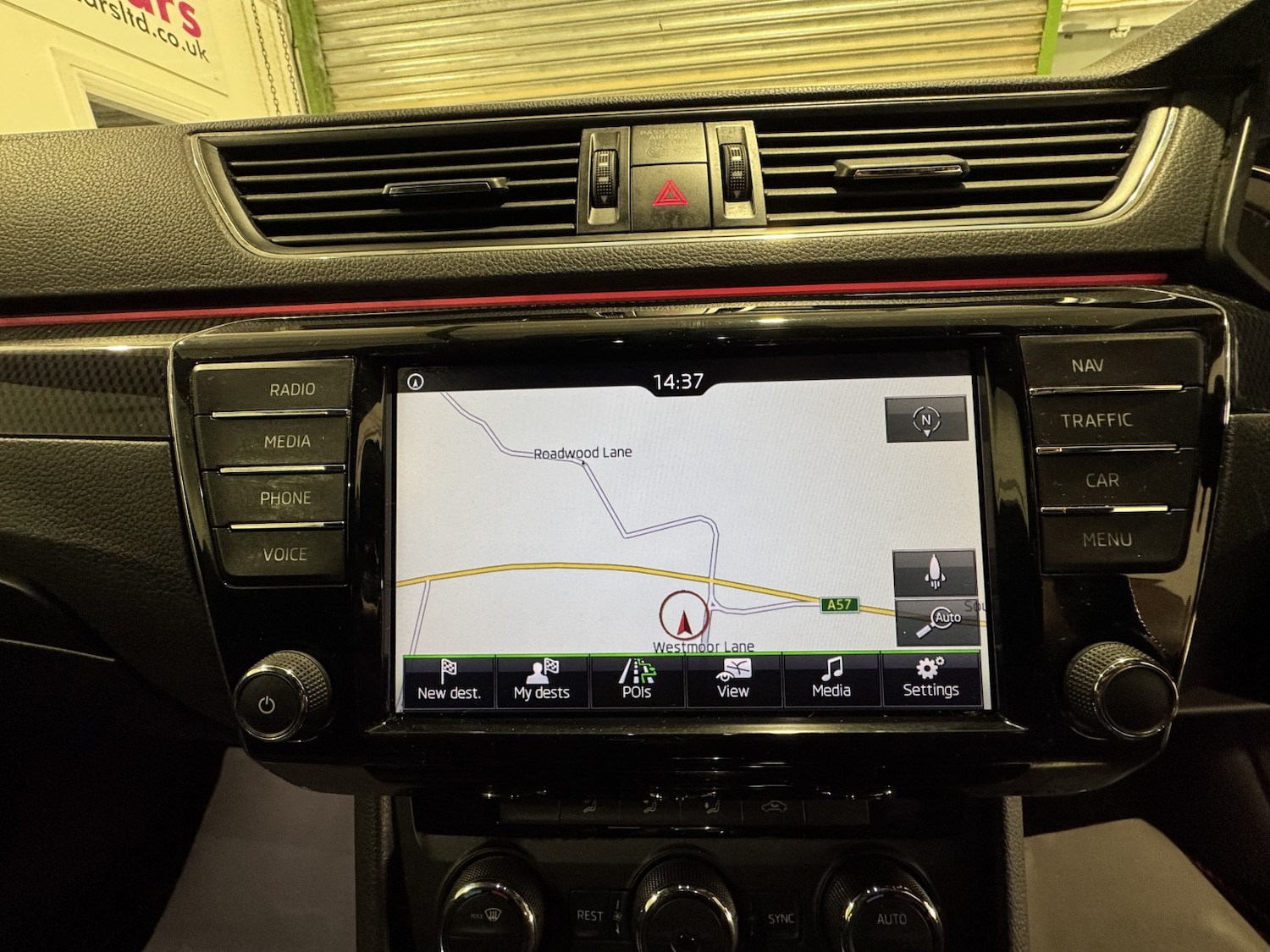 Used Skoda Superb 2017 for sale - 76725693: Photo 36