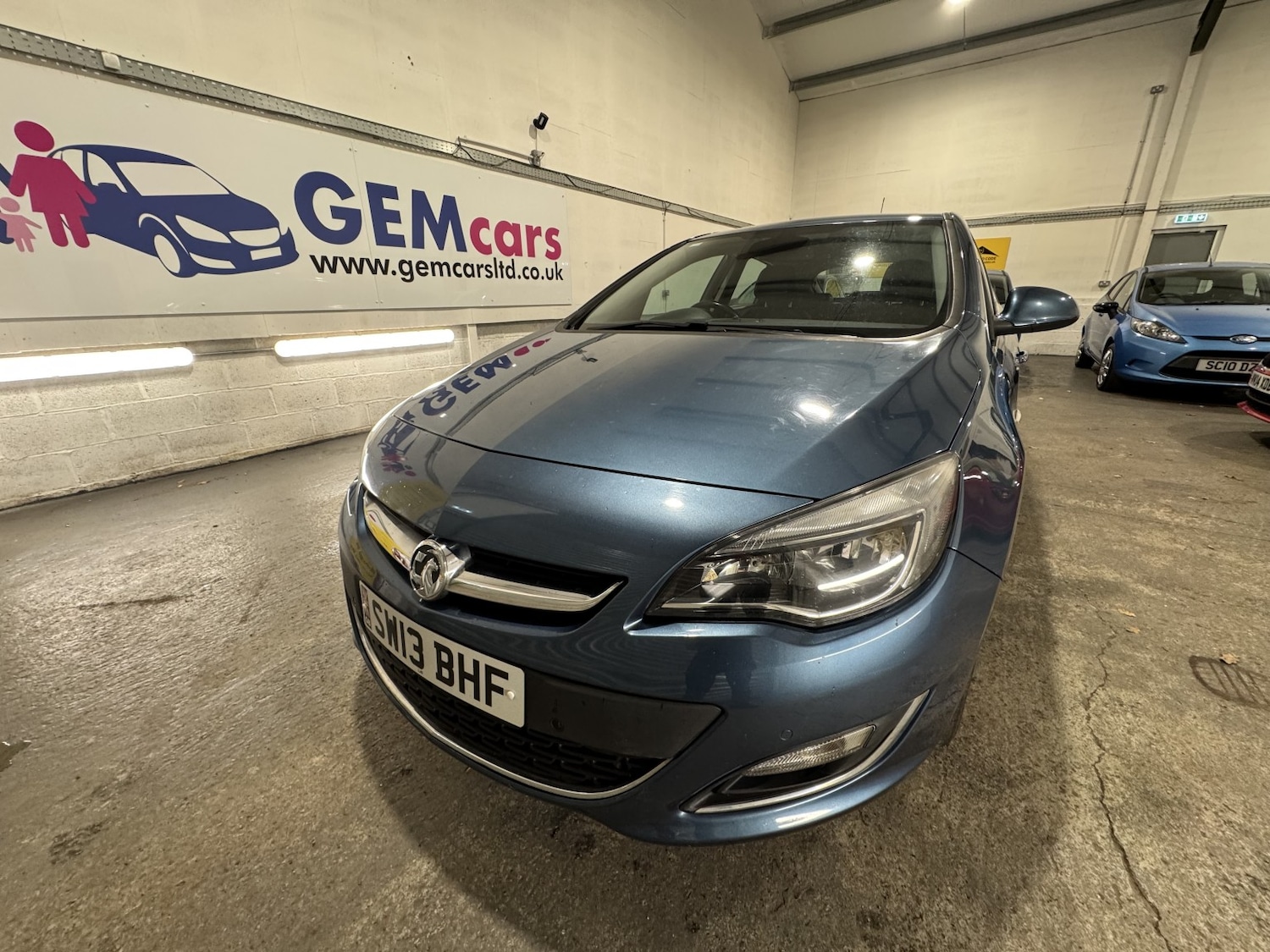 Used Vauxhall Astra 2013 for sale - 76836945: Photo 1