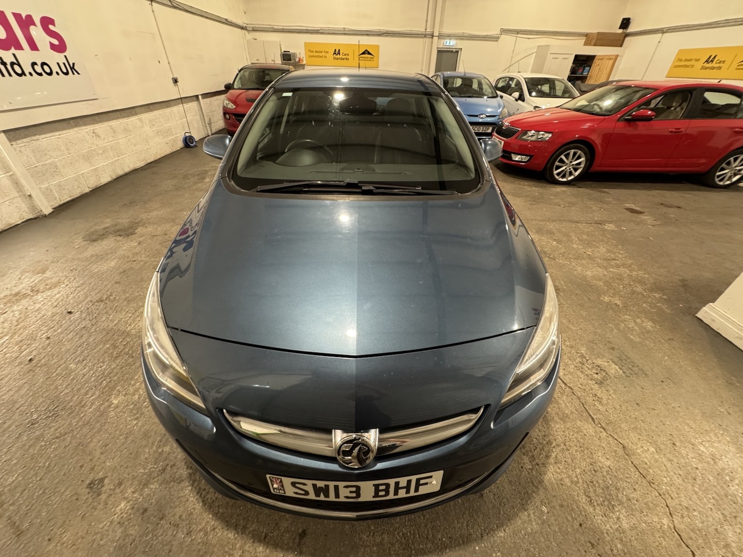 Used Vauxhall Astra 2013 for sale - 76836945: Photo 3