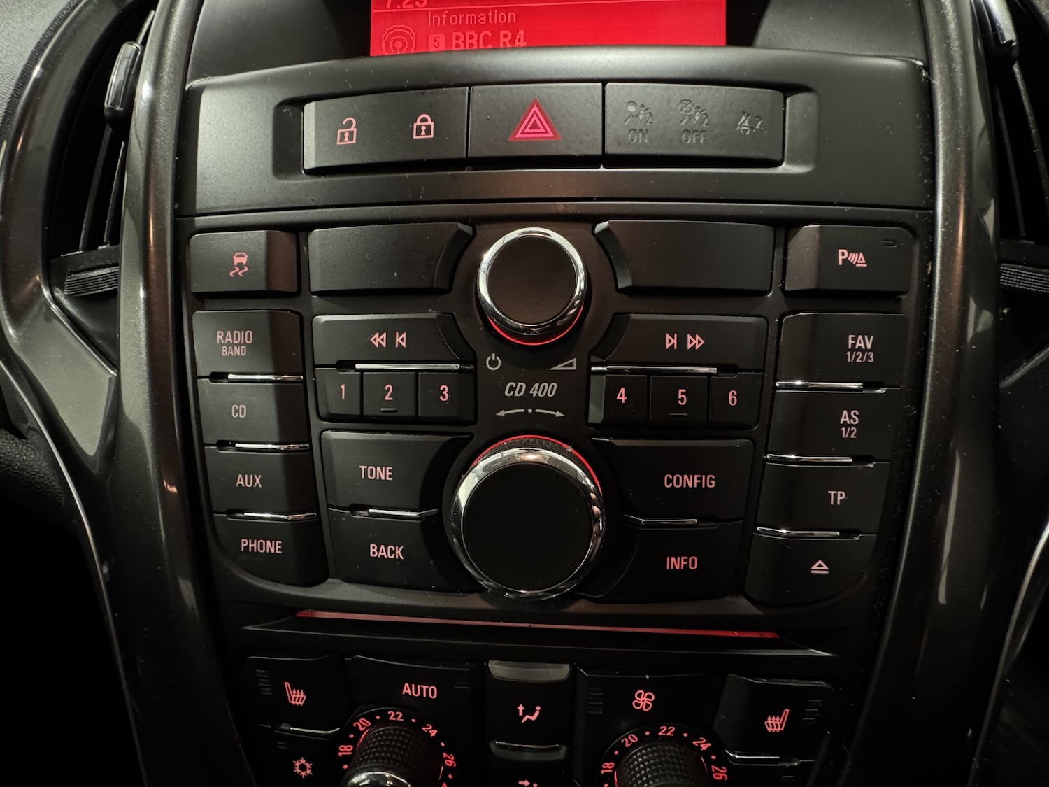 Used Vauxhall Astra 2013 for sale - 76836945: Photo 37