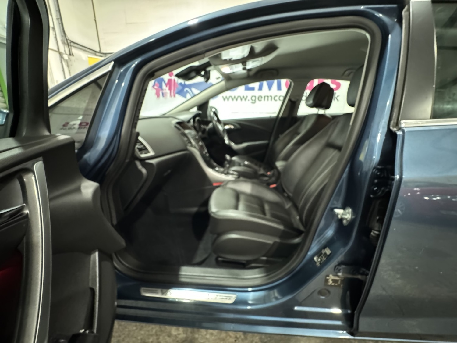 Used Vauxhall Astra 2013 for sale - 76836945: Photo 55