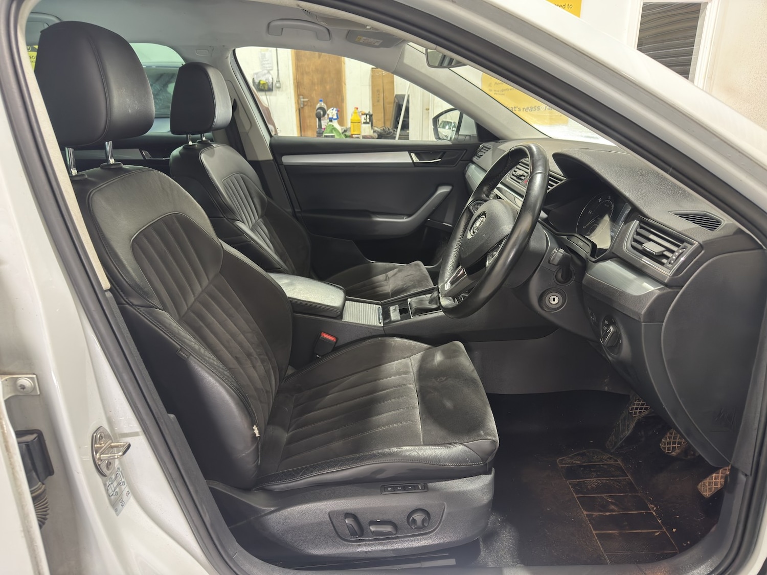 Used Skoda Superb 2016 for sale - 77953965: Photo 12