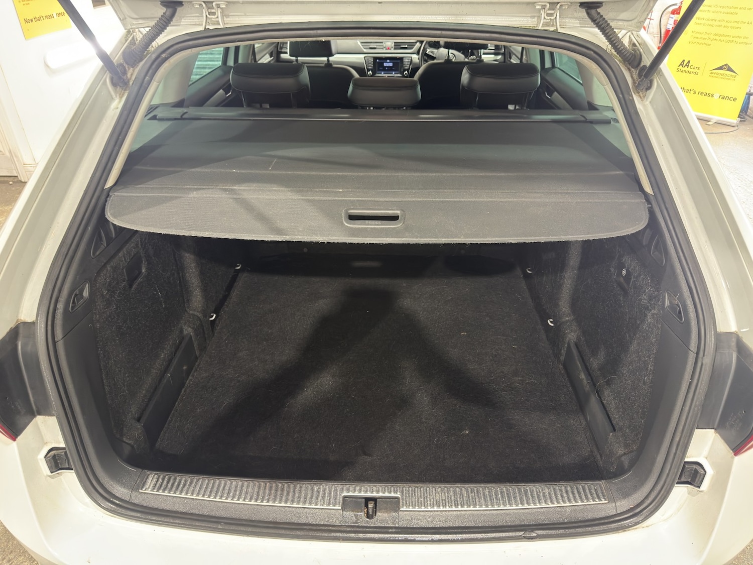 Used Skoda Superb 2016 for sale - 77953965: Photo 42