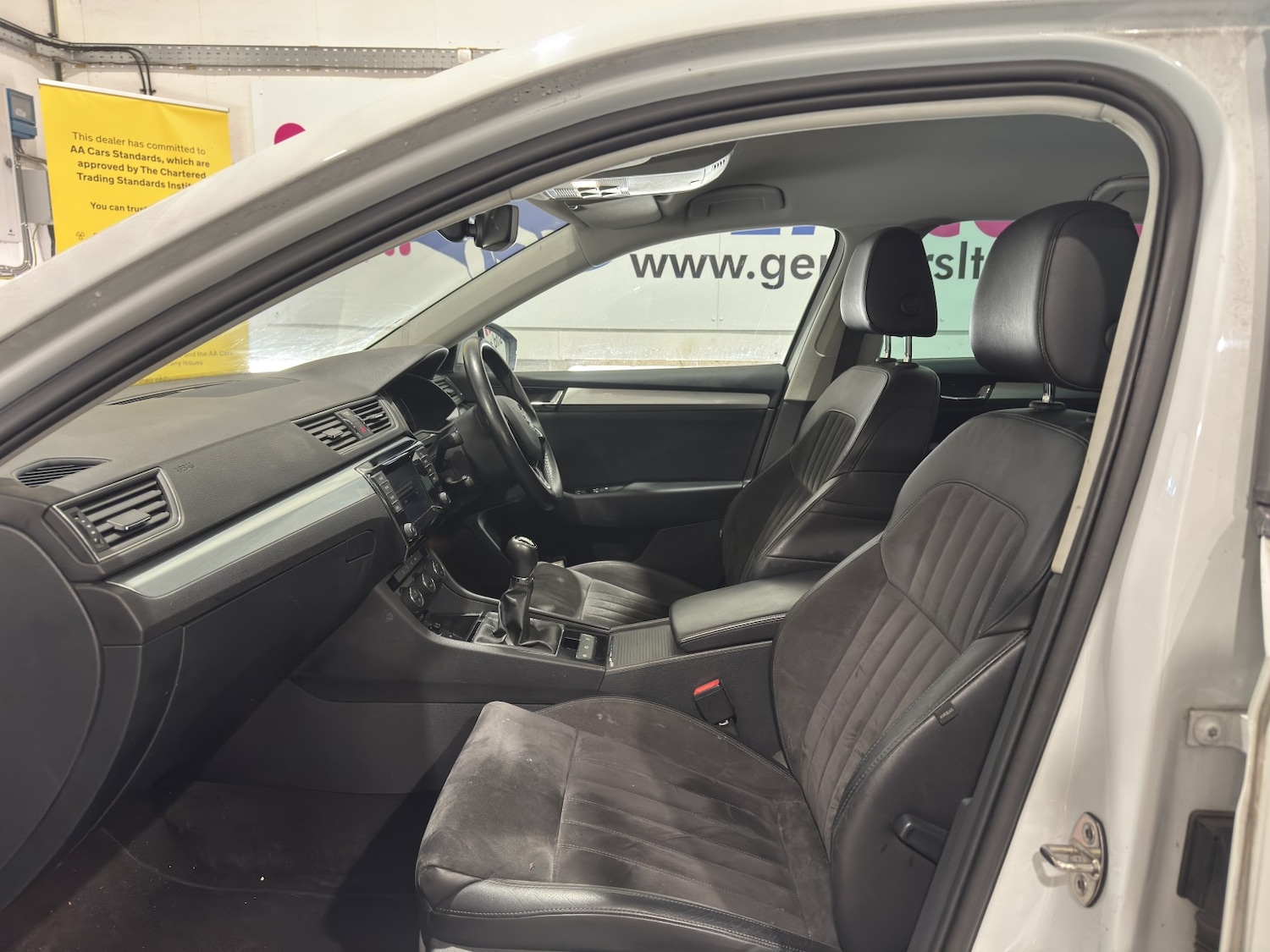 Used Skoda Superb 2016 for sale - 77953965: Photo 48