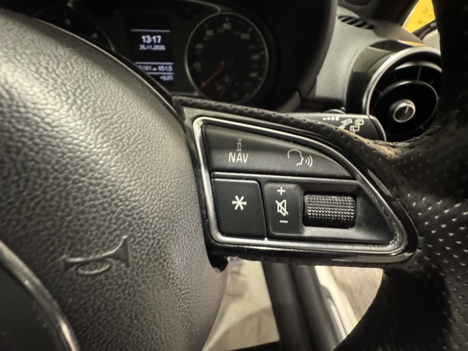 Used Audi A1 2011 for sale - 76769815: Photo 33