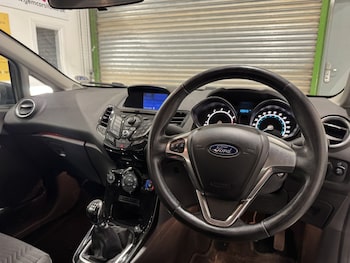 Used Ford Fiesta 2014 for sale - 79143519: Photo