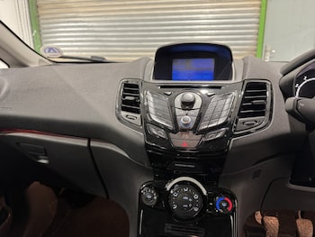 Used Ford Fiesta 2014 for sale - 79143519: Photo