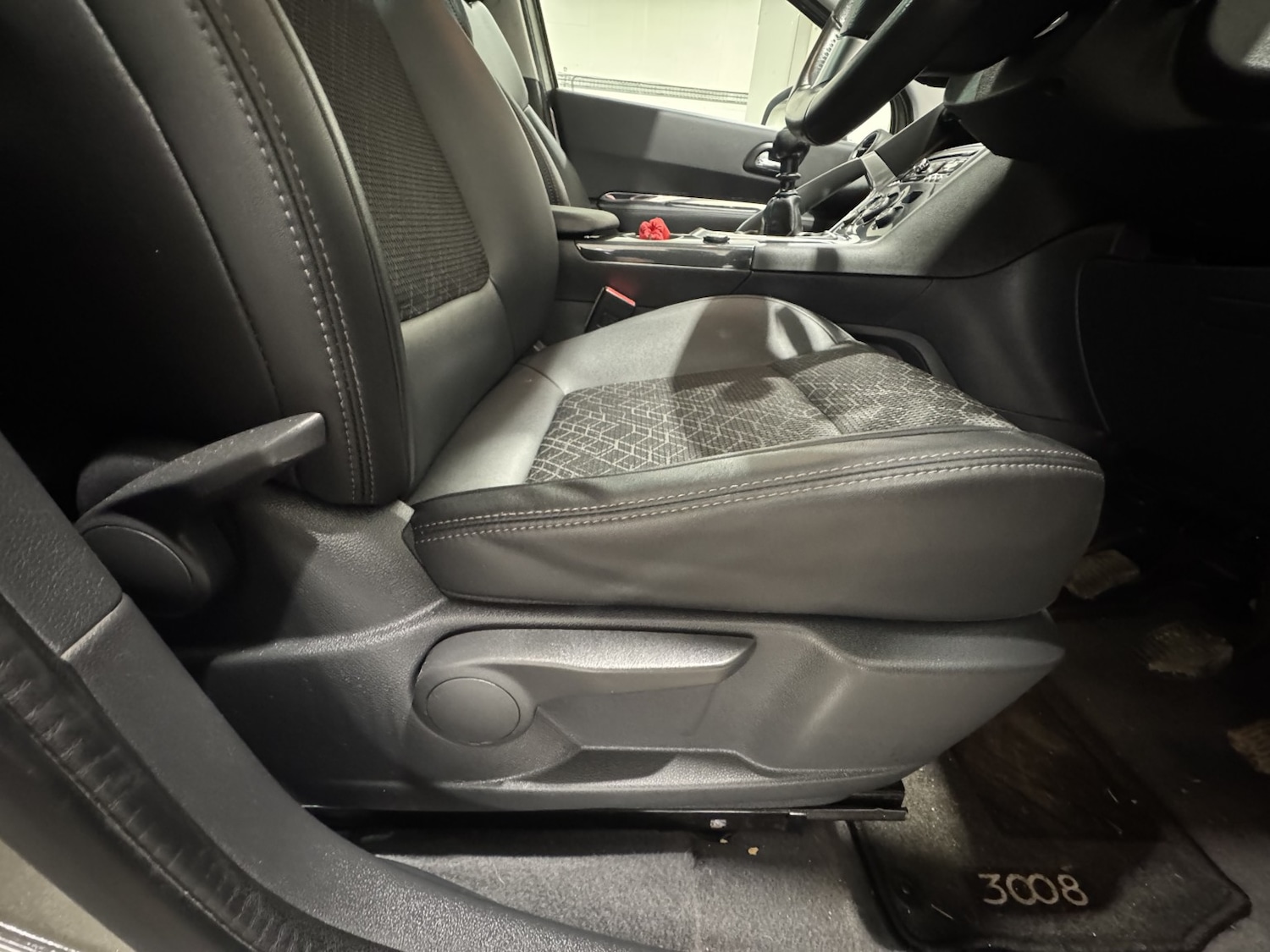 Used Peugeot 3008 2016 for sale - 76692813: Photo 22