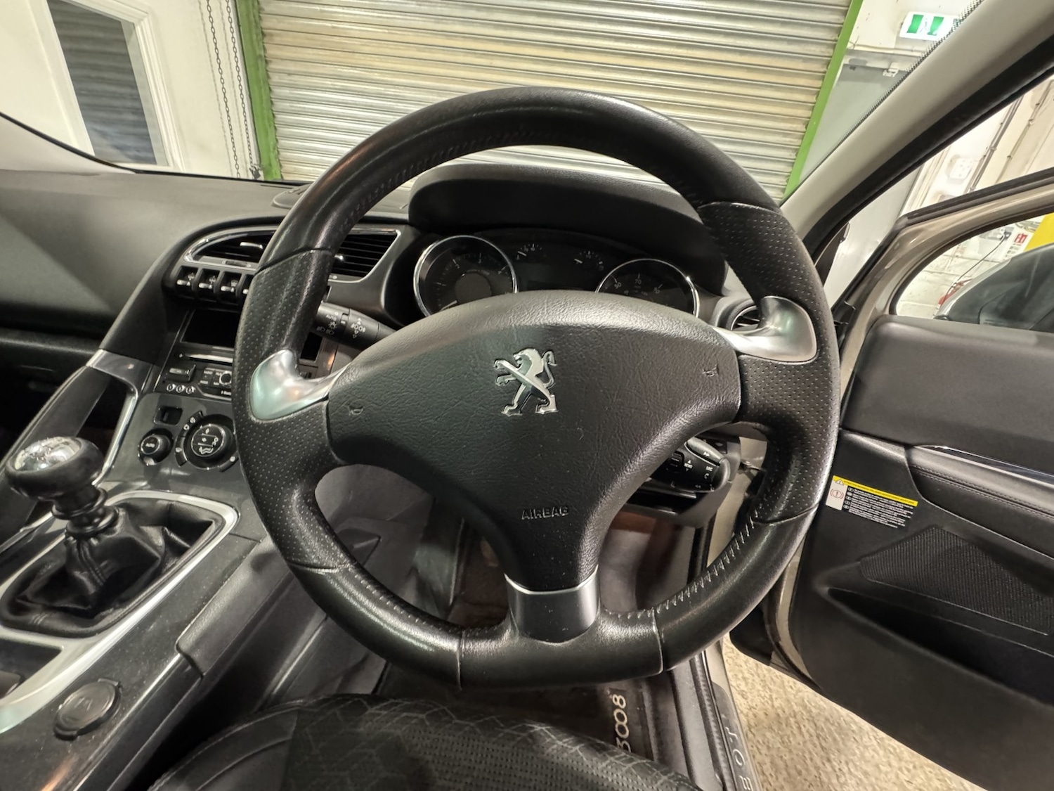Used Peugeot 3008 2016 for sale - 76692813: Photo 26
