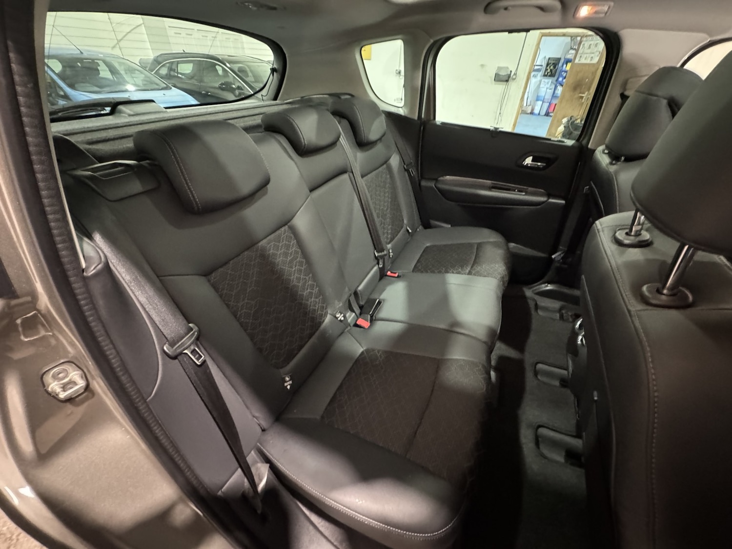 Used Peugeot 3008 2016 for sale - 76692813: Photo 44