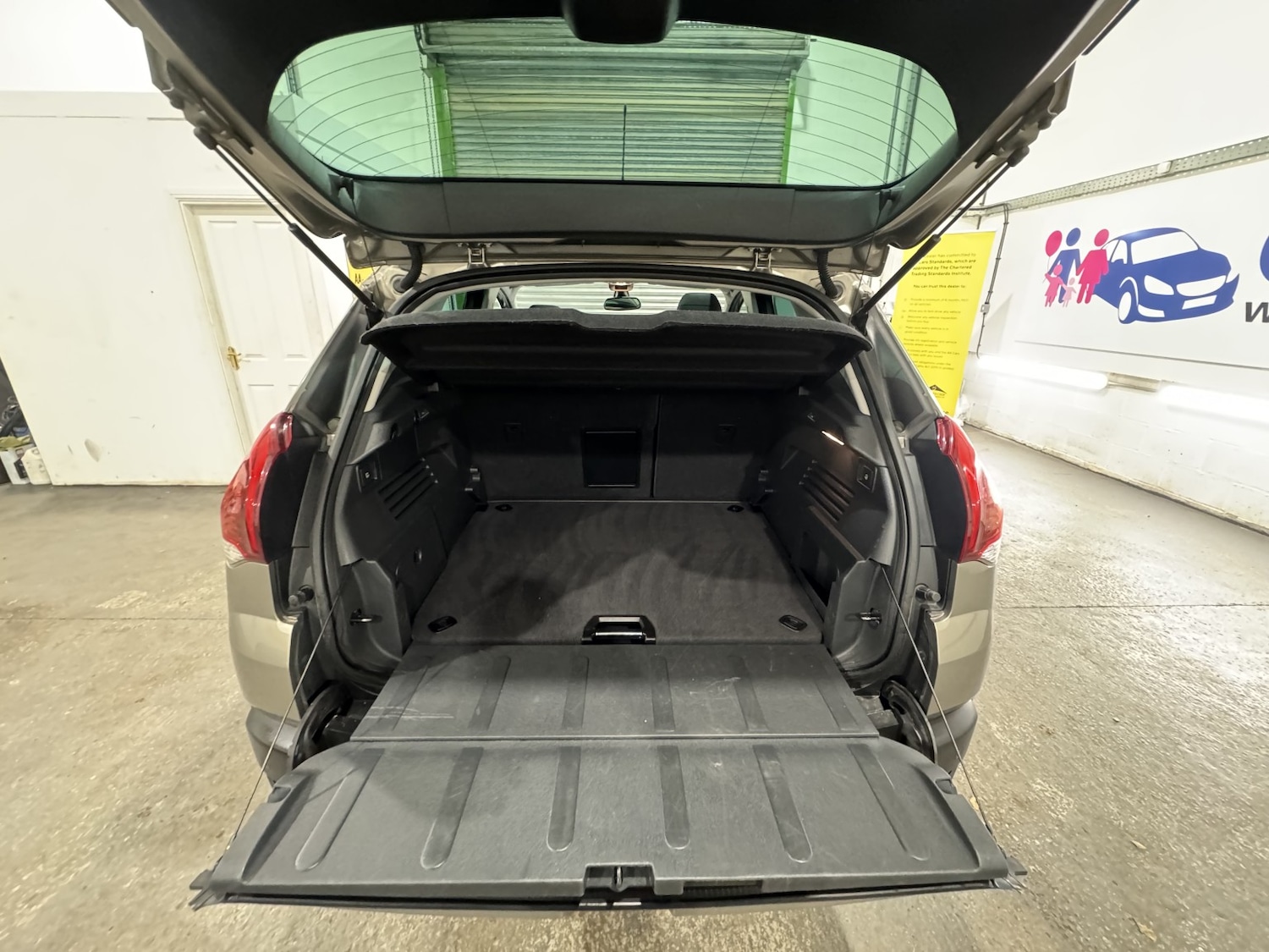 Used Peugeot 3008 2016 for sale - 76692813: Photo 47