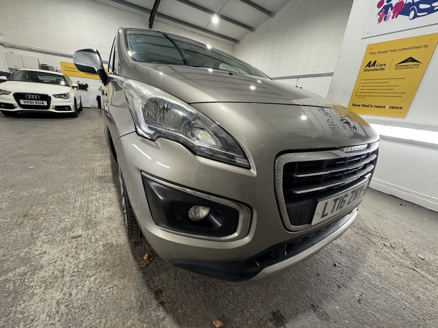 Used Peugeot 3008 2016 for sale - 76692813: Photo 5