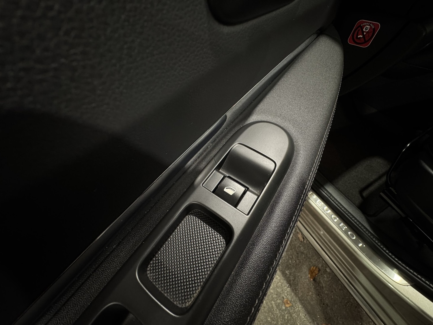 Used Peugeot 3008 2016 for sale - 76692813: Photo 52