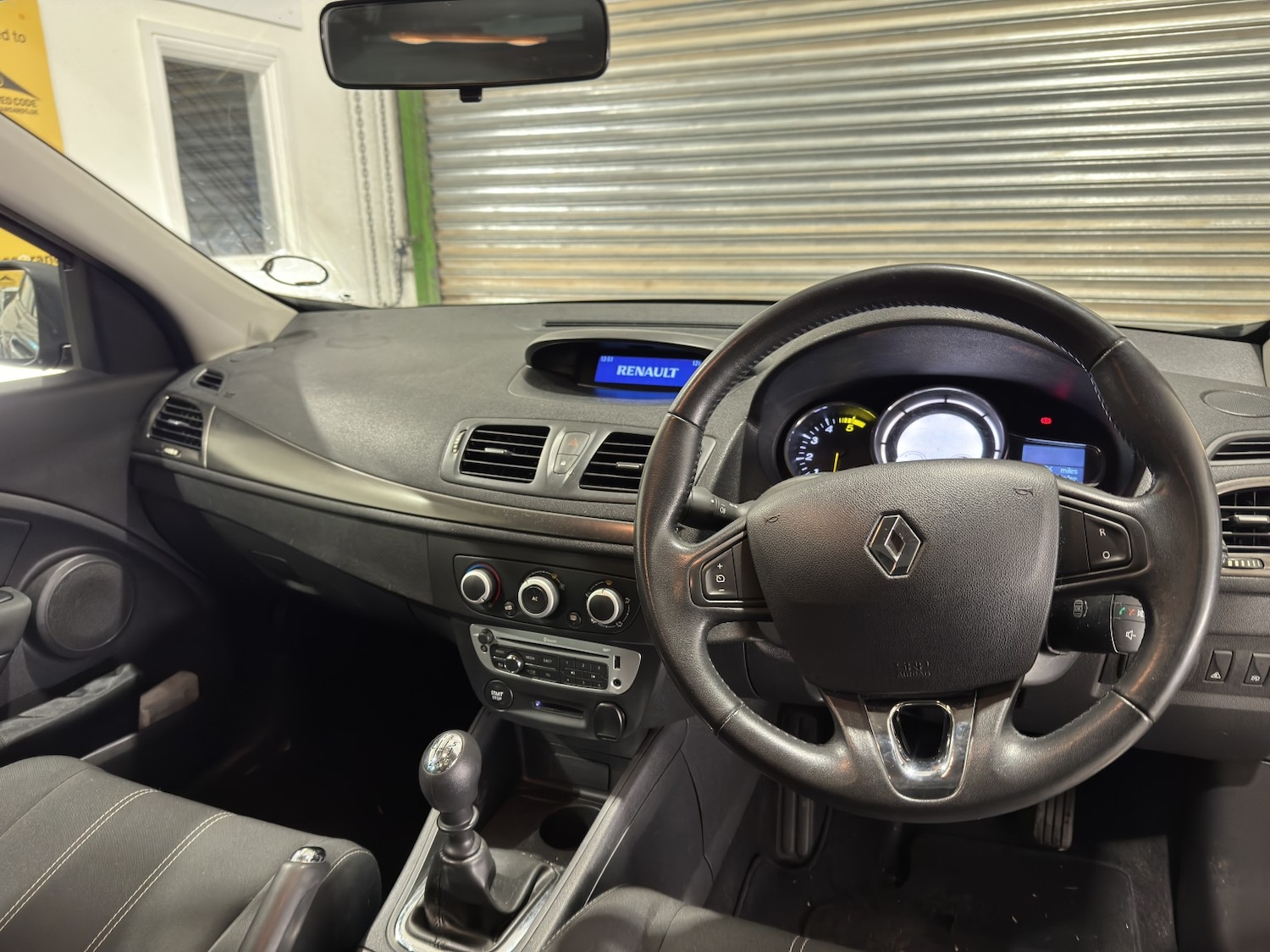 Used Renault Megane 2014 for sale - 77749945: Photo 3