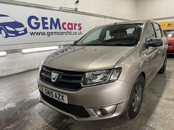 Used Dacia Sandero 2015 for sale - 77289088: Photo